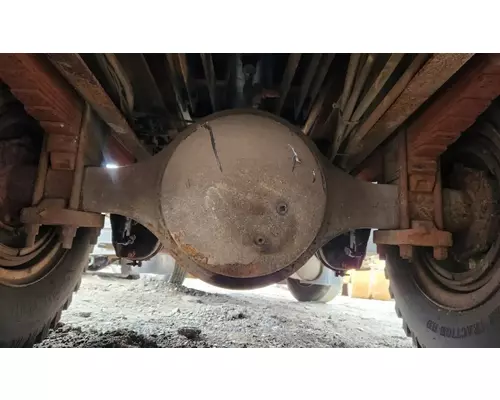 Dana RS402 Axle Assembly, Rear