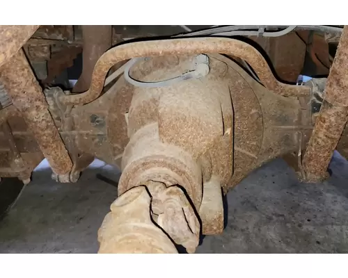 Dana S150 Axle Assembly, Rear