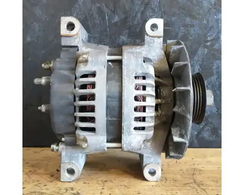 Delco Remy 8600889 24SI Alternator
