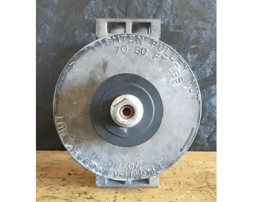 Delco Remy 8600889 24SI Alternator