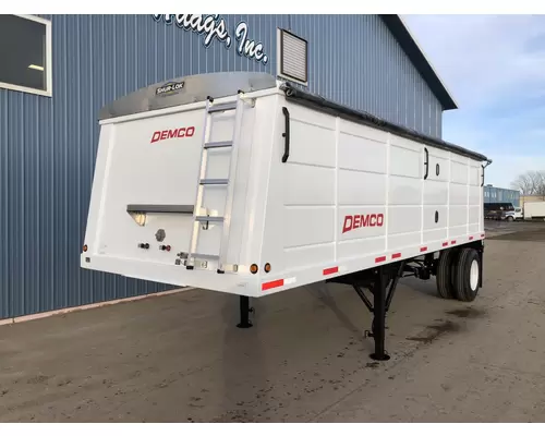 Demco 2411 Trailer