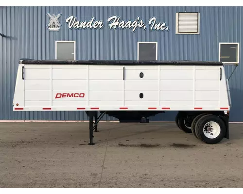 Demco 2411 Trailer