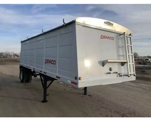 Demco 2411 Trailer