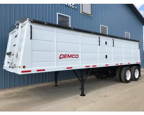 Demco 2812 Trailer