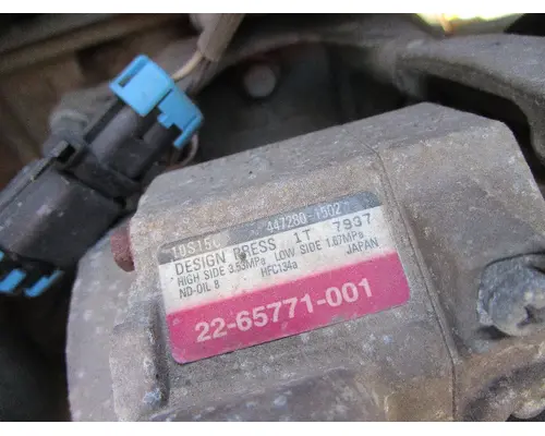 Denso 447280-1501 Air Conditioner Compressor
