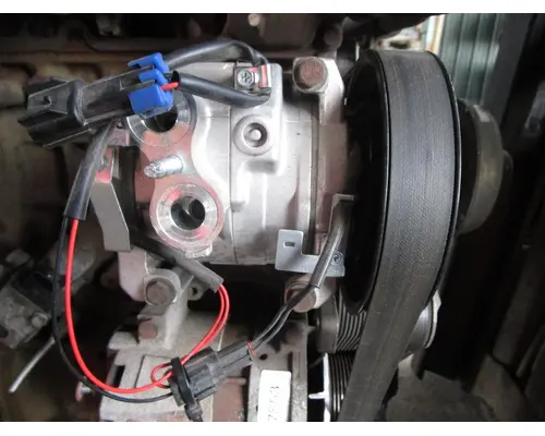 Denso 447280-1501 Air Conditioner Compressor