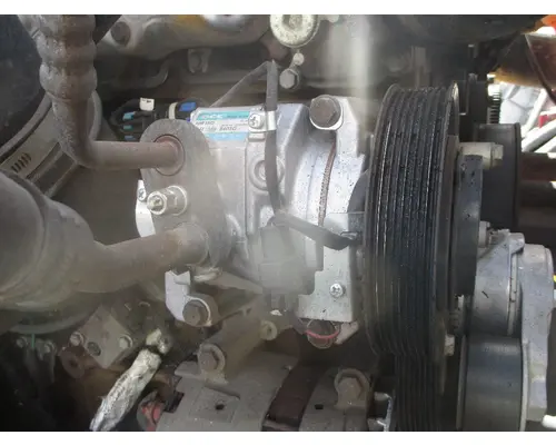 Denso 447280-1501 Air Conditioner Compressor