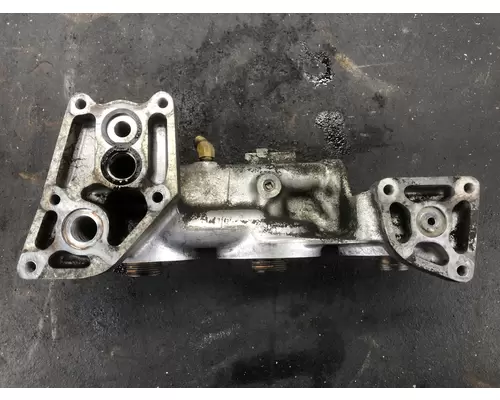 Detroit 60 SER 11.1 Engine Oil Filter Base