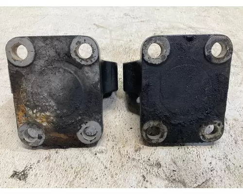 Detroit 60 SER 14.0 Engine Mounts