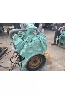 Detroit 6V71T Engine Assembly