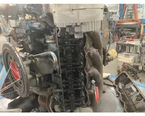 Detroit 8.2T Engine Assembly