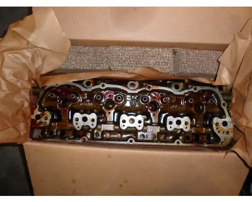 Detroit 8.2T Engine Head Assembly