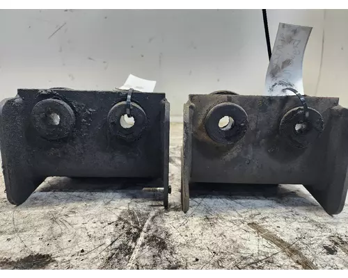 Detroit 8V92 Engine Mounts