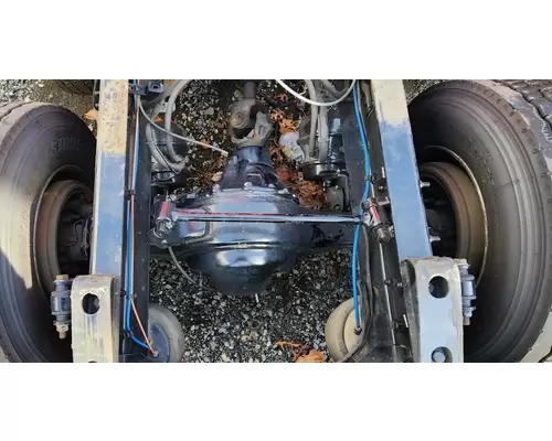 Detroit DA-RT-40.0-4S Axle Assembly, Rear