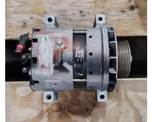 Detroit DD13 Alternator