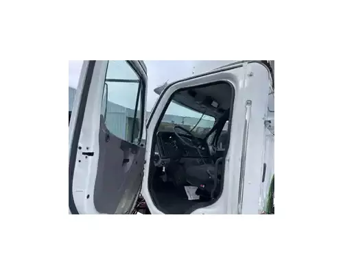 Detroit DD13 Cab