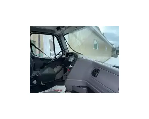 Detroit DD13 Cab