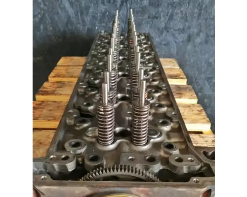 Detroit DD13 Cylinder Head