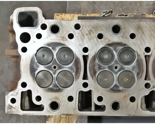 Detroit DD13 Cylinder Head