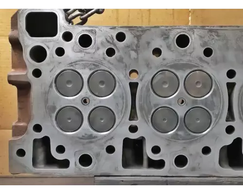 Detroit DD13 Cylinder Head