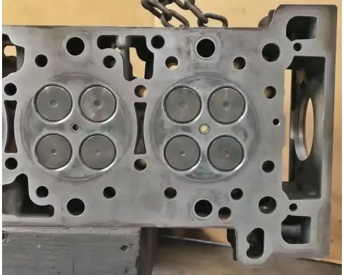 Detroit DD13 Cylinder Head