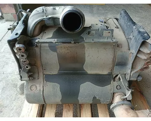 Detroit DD13 DPF (Diesel Particulate Filter)