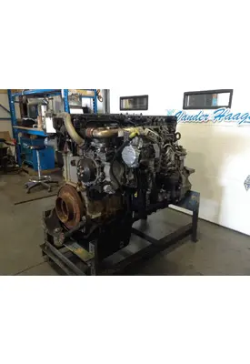 Detroit DD13 Engine Assembly