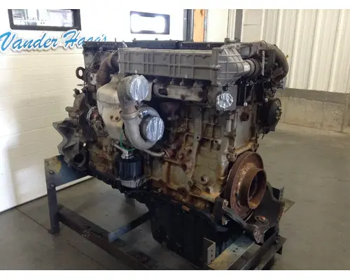 Detroit DD13 Engine Assembly