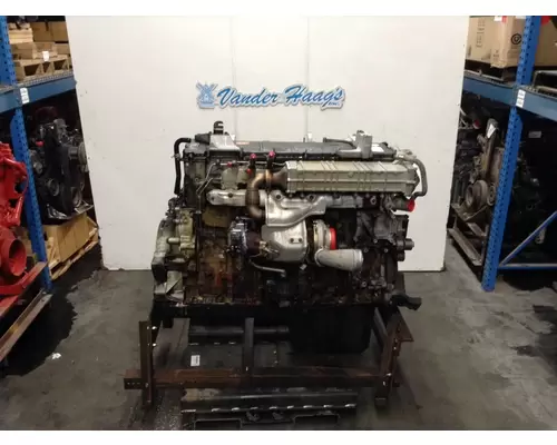 Detroit DD13 Engine Assembly