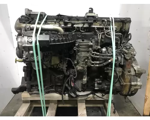 Detroit DD13 Engine Assembly