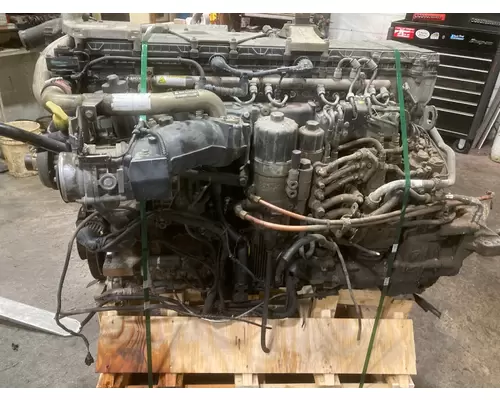 Detroit DD13 Engine Assembly