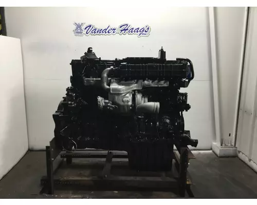 Detroit DD13 Engine Assembly