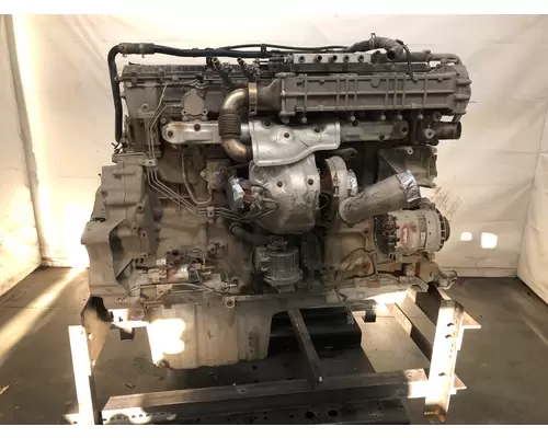 Detroit DD13 Engine Assembly