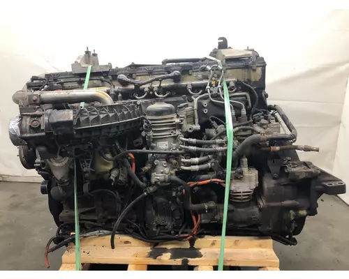 Detroit DD13 Engine Assembly