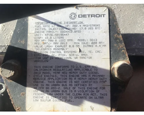 Detroit DD13 Engine Assembly