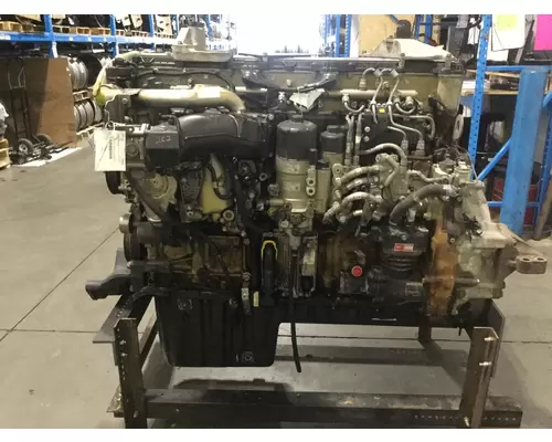 Detroit DD13 Engine Assembly