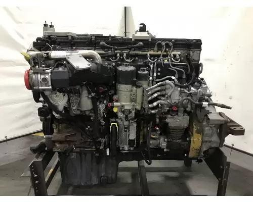 Detroit DD13 Engine Assembly