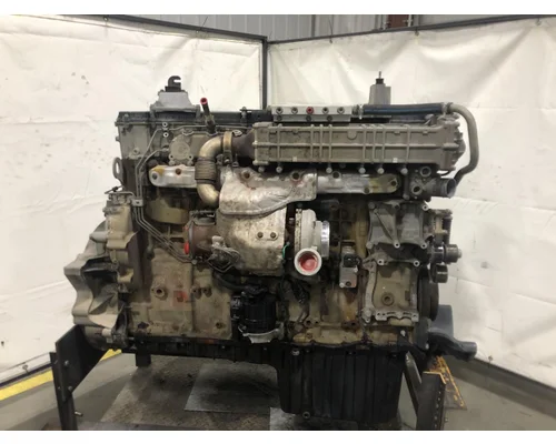 Detroit DD13 Engine Assembly