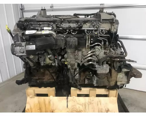 Detroit DD13 Engine Assembly