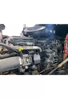 Detroit DD13 Engine Assembly