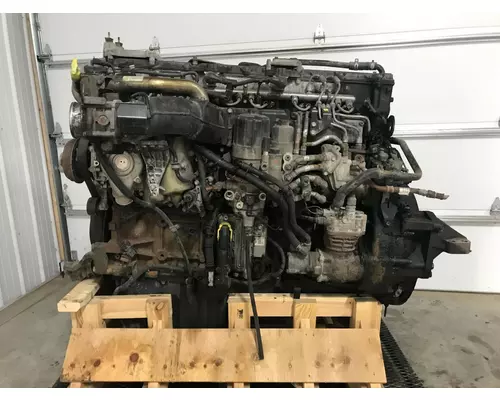 Detroit DD13 Engine Assembly