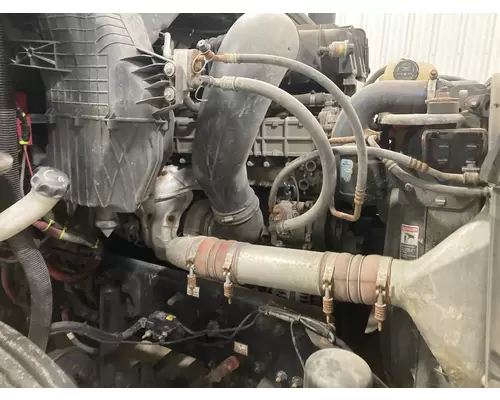 Detroit DD13 Engine Assembly