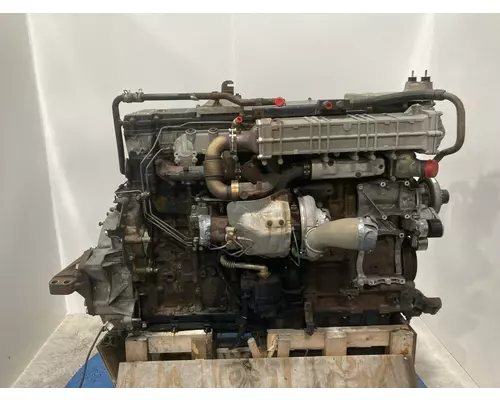 Detroit DD13 Engine Assembly