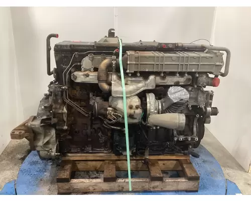 Detroit DD13 Engine Assembly