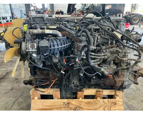 Detroit DD13 Engine Assembly