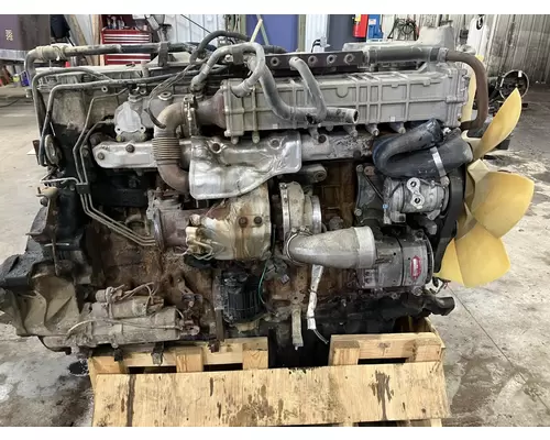 Detroit DD13 Engine Assembly