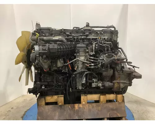 Detroit DD13 Engine Assembly