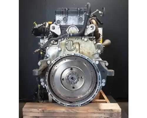 Detroit DD13 Engine Assembly