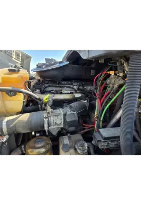 Detroit DD13 Engine Assembly