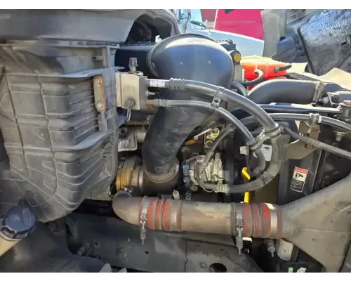 Detroit DD13 Engine Assembly